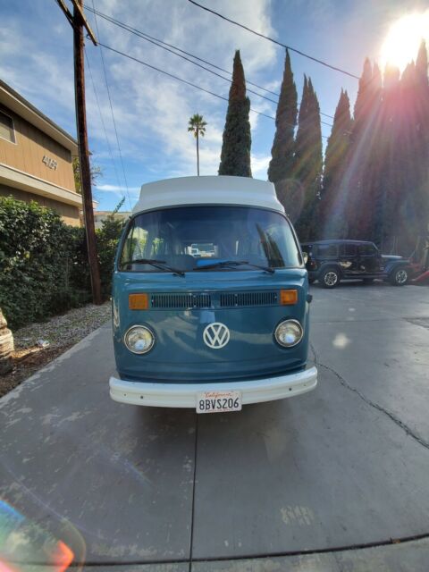 Volkswagen Bus/Vanagon 1973 image number 1