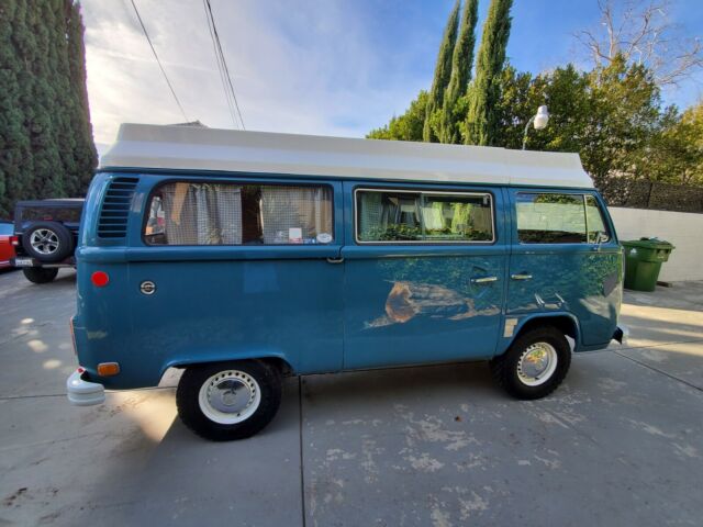 Volkswagen Bus/Vanagon 1973 image number 31