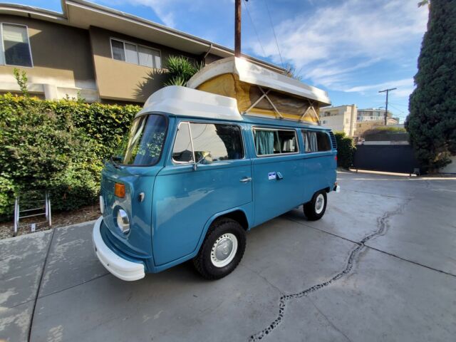 Volkswagen Bus/Vanagon 1973 image number 32