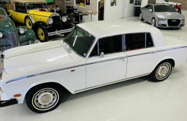 Rolls-Royce Silver Shadow 1975 image number 27