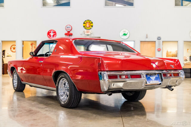 Pontiac Grand Prix 1972 image number 2