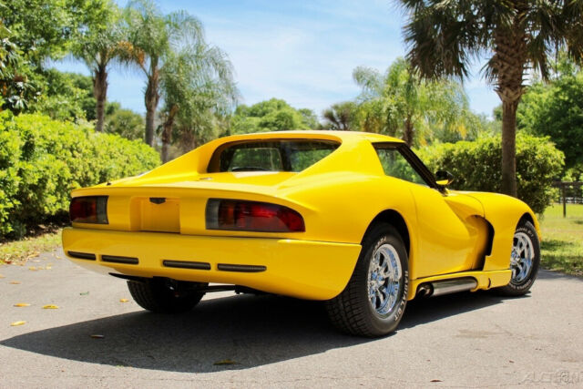 Chevrolet Corvette 1976 image number 30