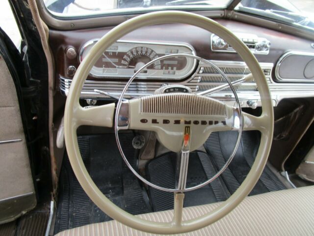 Oldsmobile 66 1948 image number 14