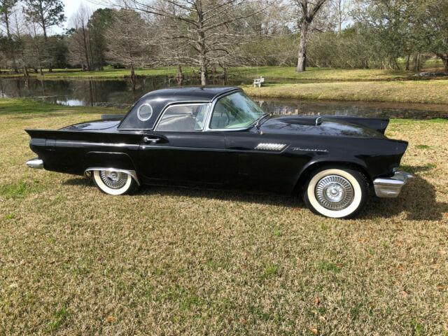 Ford Thunderbird 1957 image number 0