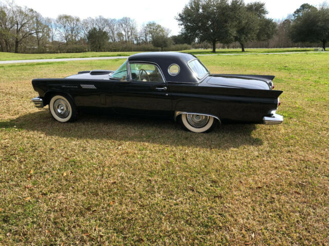 Ford Thunderbird 1957 image number 1