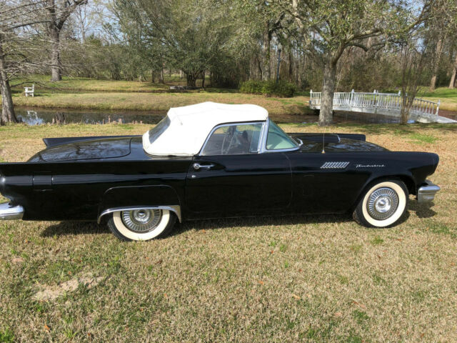 Ford Thunderbird 1957 image number 14