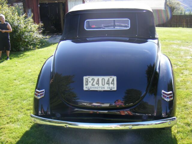 Ford Deluxe 1940 image number 15