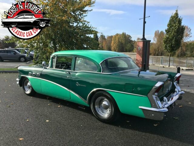 Buick Special Custom 1956 image number 4