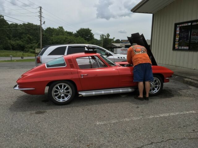 Chevrolet Corvette 1964 image number 29