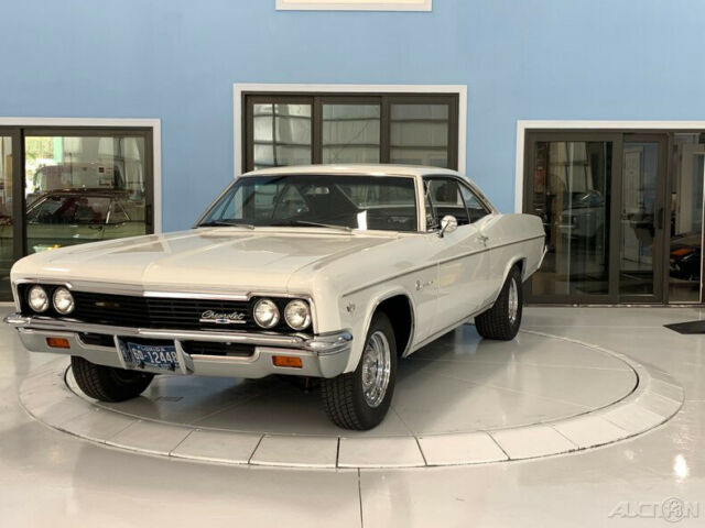 Chevrolet Impala 1966 image number 0