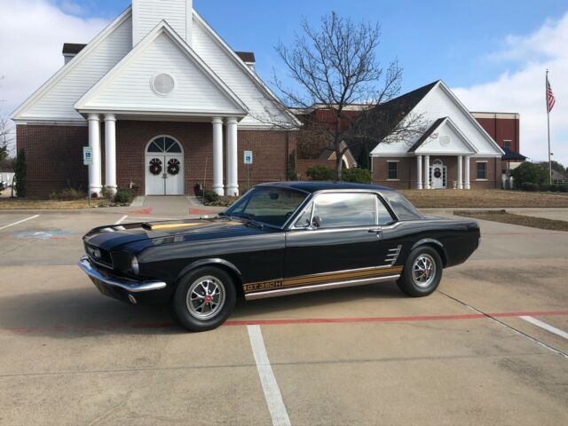 Ford Mustang 1966 image number 24