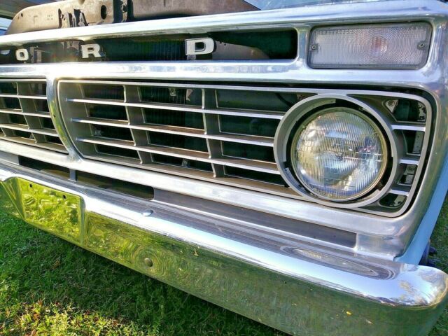 Ford F-350 1973 image number 13