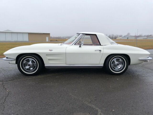 Chevrolet Corvette 1964 image number 25