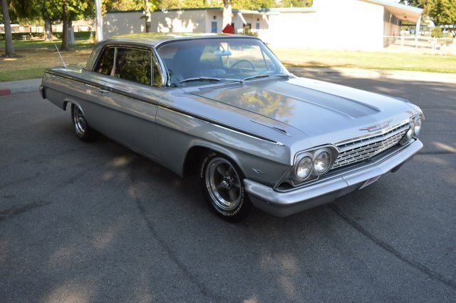 Chevrolet Impala 1962 image number 2