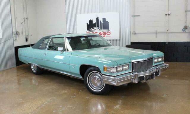 Cadillac DeVille 1975 image number 0