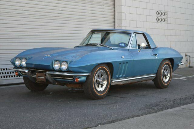 Chevrolet Corvette 1965 image number 0