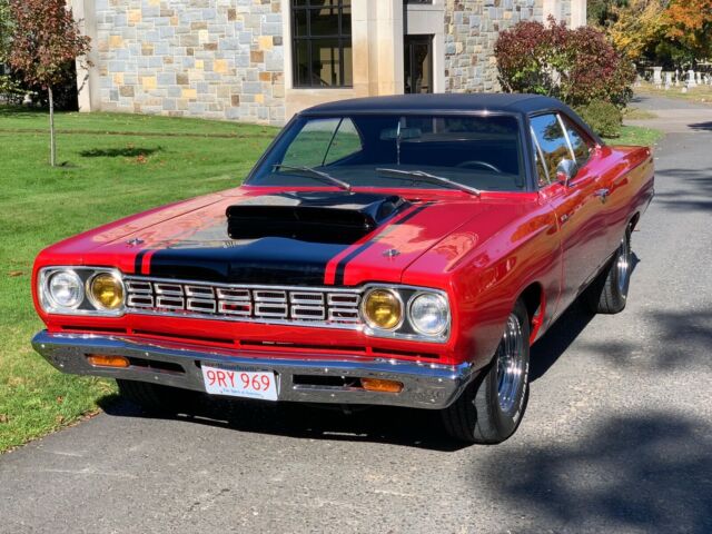 Plymouth Road Runner 1968 image number 10