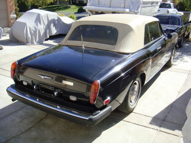 Rolls-Royce Corniche 1973 image number 28