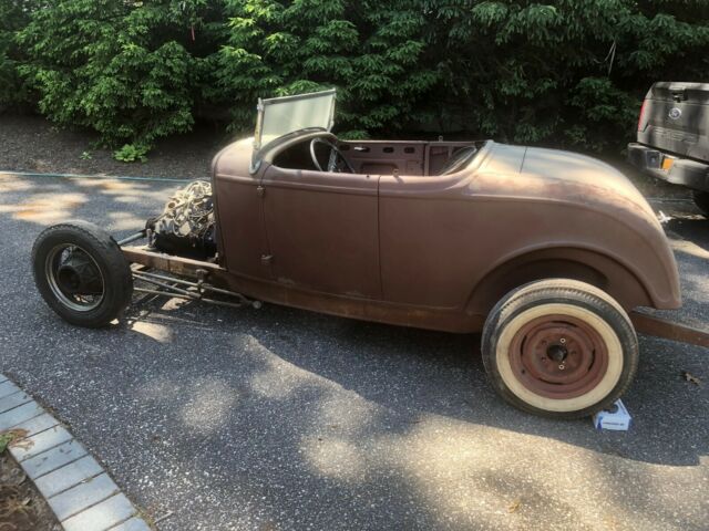 Ford Roadster 1932 image number 0