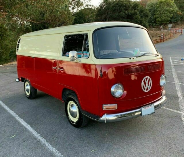 Volkswagen Bus/Vanagon 1968 image number 26