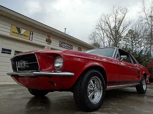 Ford Mustang 1967 image number 17