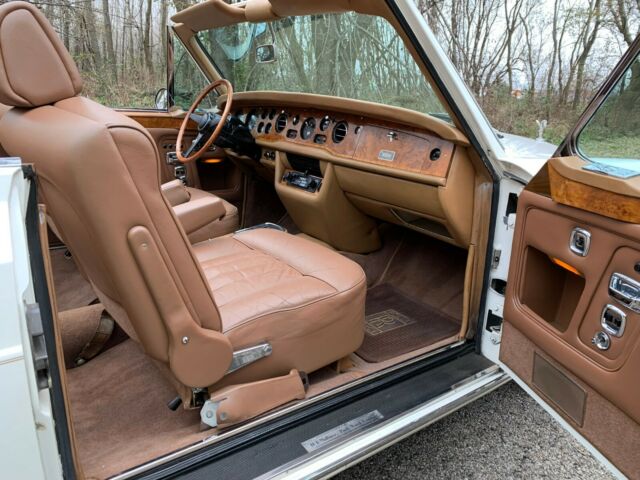 Rolls-Royce Corniche 1971 image number 22