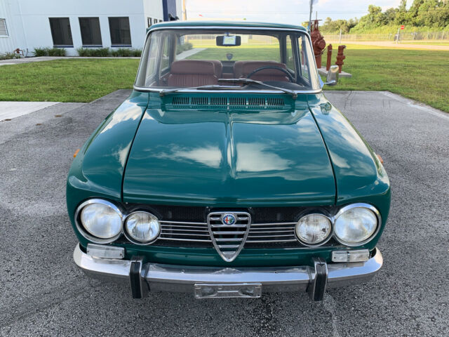 Alfa Romeo Giulia 1972 image number 1