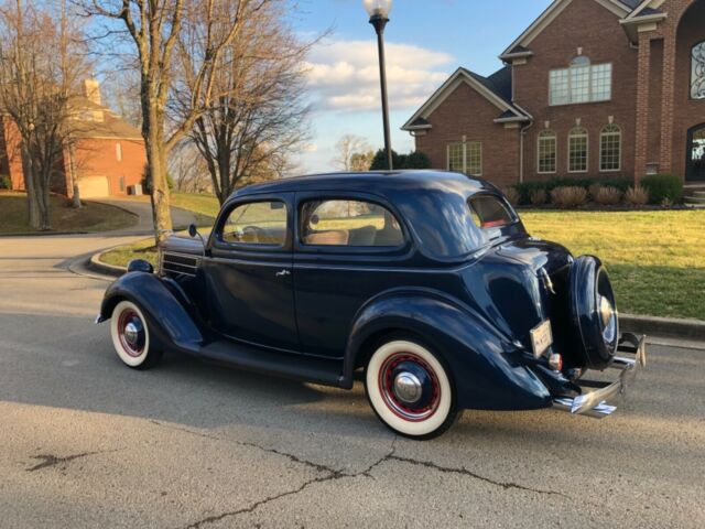 Ford SEDAN 1936 image number 31