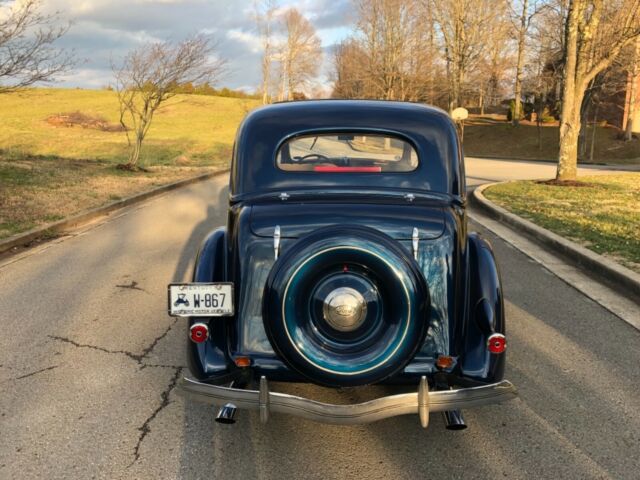 Ford SEDAN 1936 image number 5