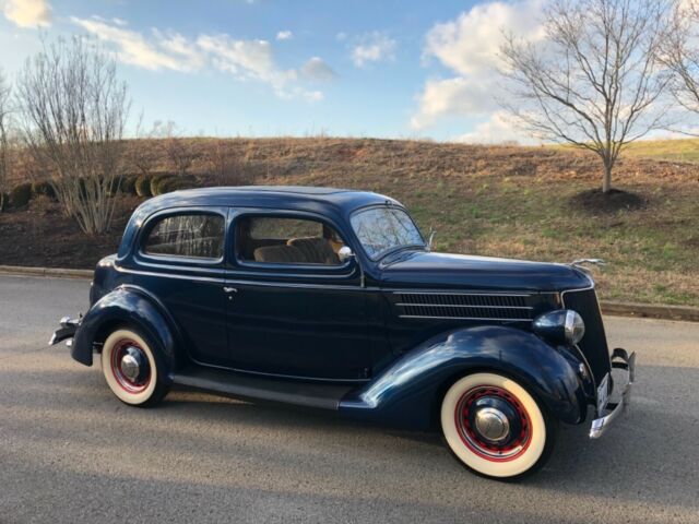 Ford SEDAN 1936 image number 8