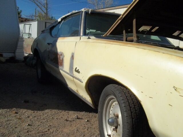 Oldsmobile Cutlass 1971 image number 7