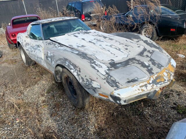 Chevrolet Corvette 1978 image number 28