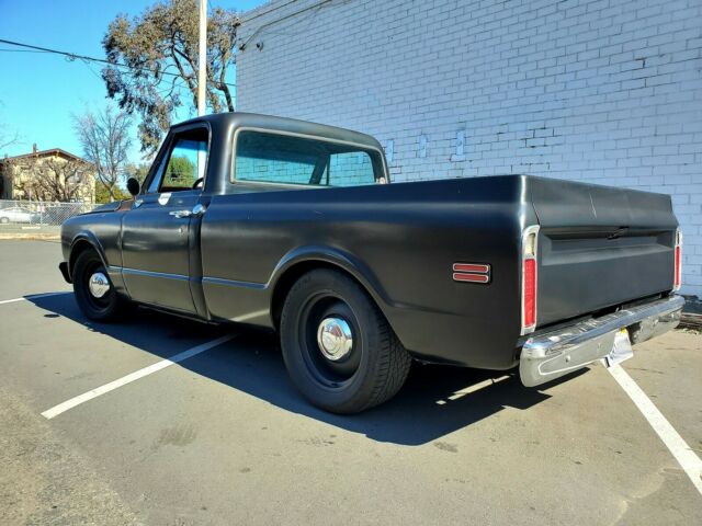 Chevrolet C-10 1969 image number 2