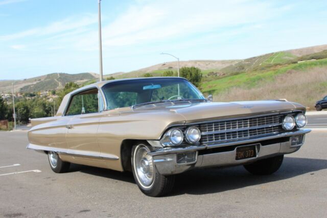 Cadillac Series 62 1962 image number 1