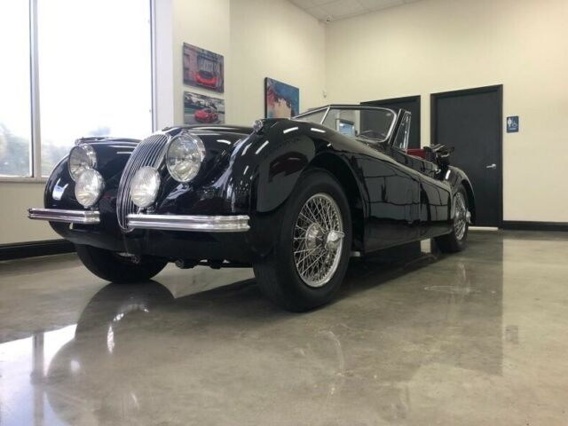 Jaguar XK 1953 image number 29