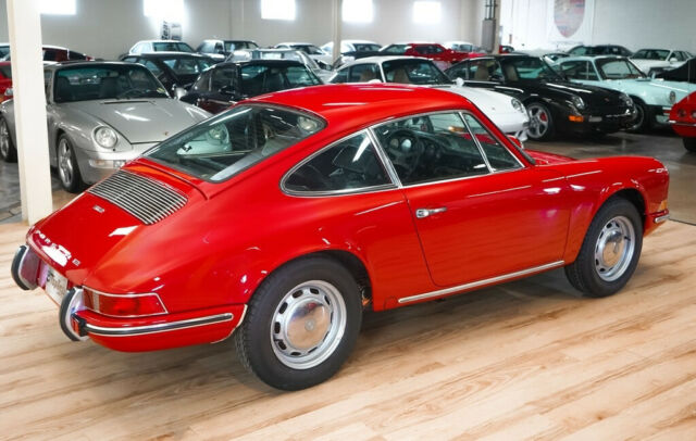 Porsche 911 1969 image number 10