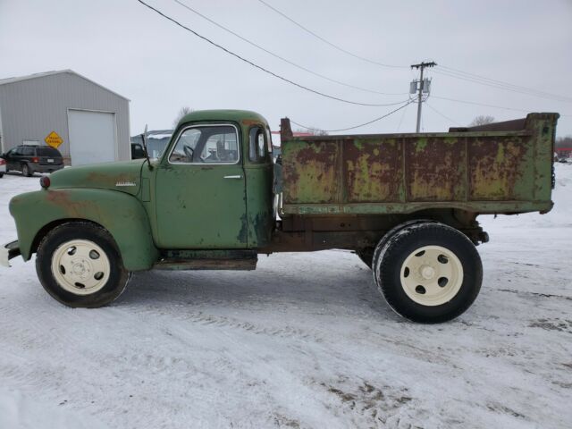 Chevrolet Chevy 1947 image number 23