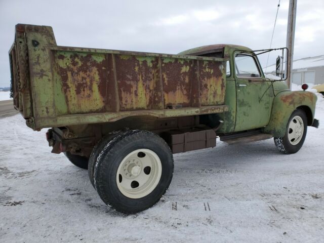 Chevrolet Chevy 1947 image number 3