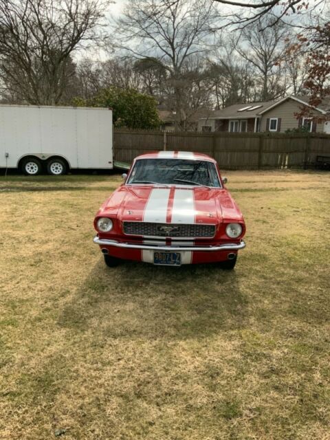 Ford Mustang 1966 image number 2