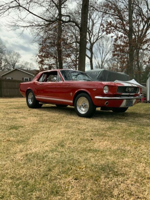 Ford Mustang 1966 image number 26