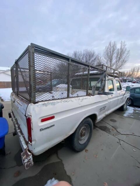 Ford F-250 1973 image number 18