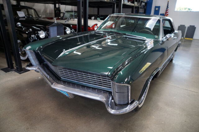 Buick Riviera Gran Sport 425/360HP Dual Quads V8 1965 image number 0