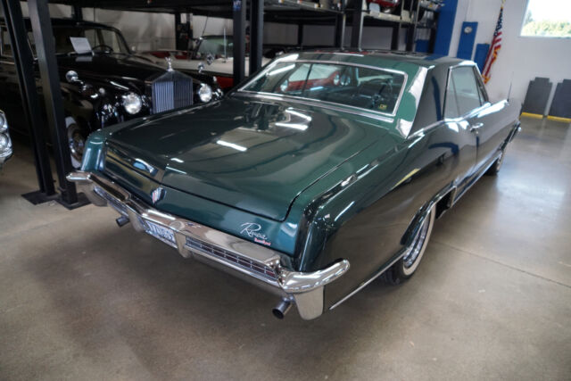 Buick Riviera Gran Sport 425/360HP Dual Quads V8 1965 image number 15