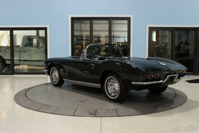 Chevrolet Corvette 1962 image number 2