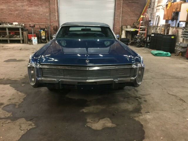 Chrysler Imperial 1973 image number 0