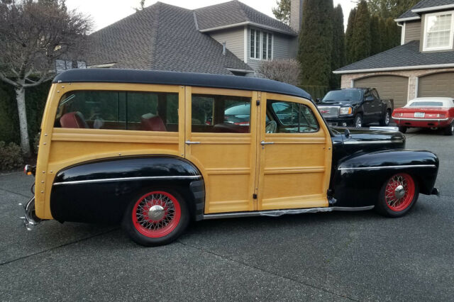 Ford Woodie 1947 image number 0