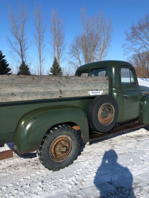 International Harvester R-120 1955 image number 40