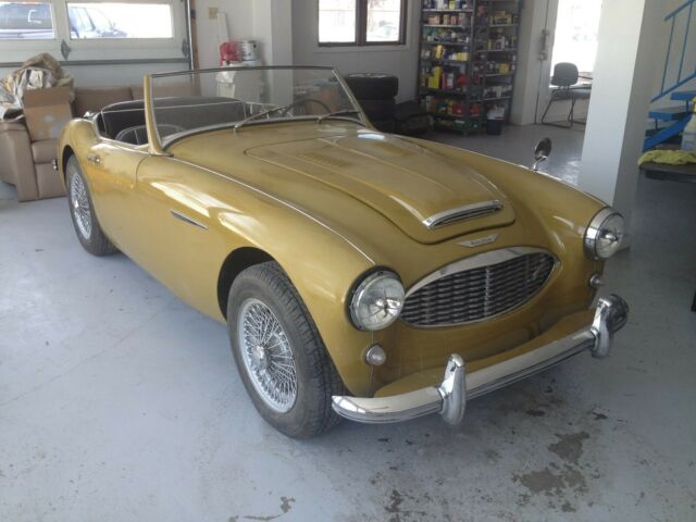 Austin Healey 100-6 1957 image number 2