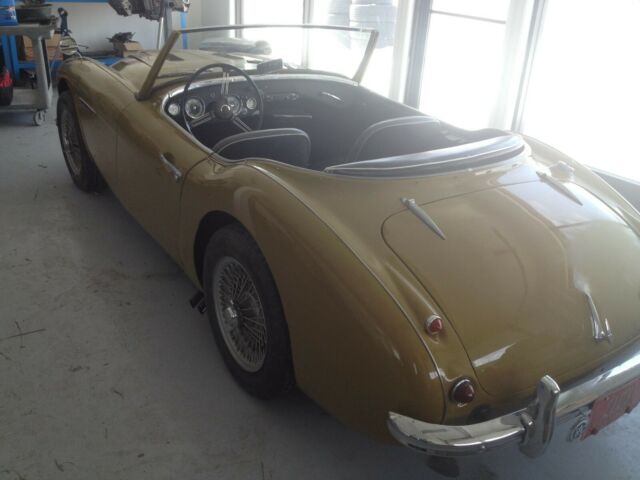 Austin Healey 100-6 1957 image number 25