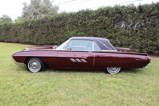 Ford Thunderbird 1963 image number 25